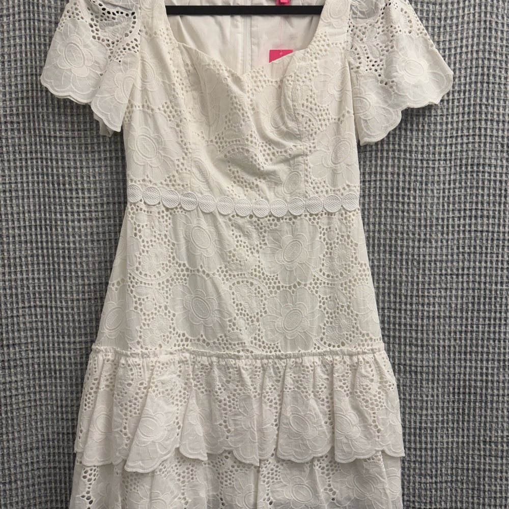Elegant White Lace Dress